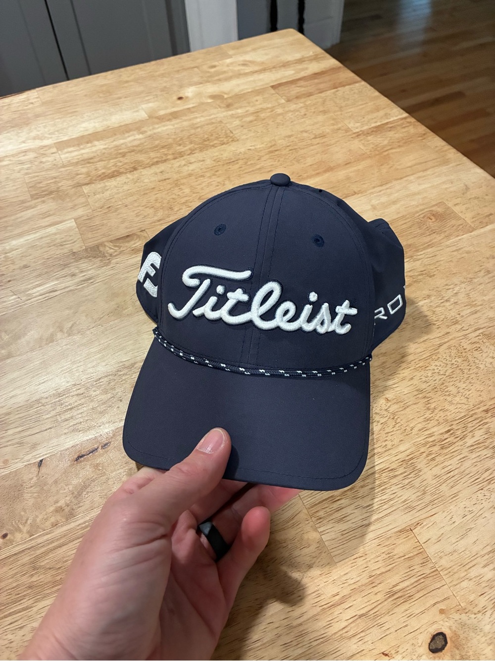 Titleist Strapback Golf Hat White Cream Navy Rope Pro V1 FJ Worn Once